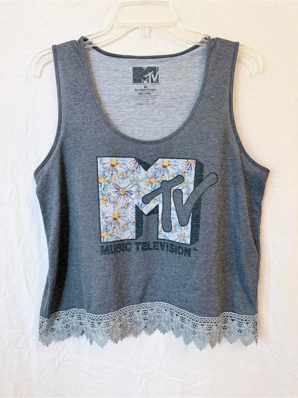 MTV Floral Logo Lace Hem Tank Top Y2K Girly Graphic Tee